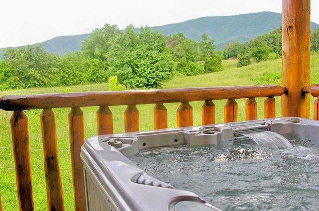 Grandmother's Kitchen - Smoky Mountain Golden Cabins